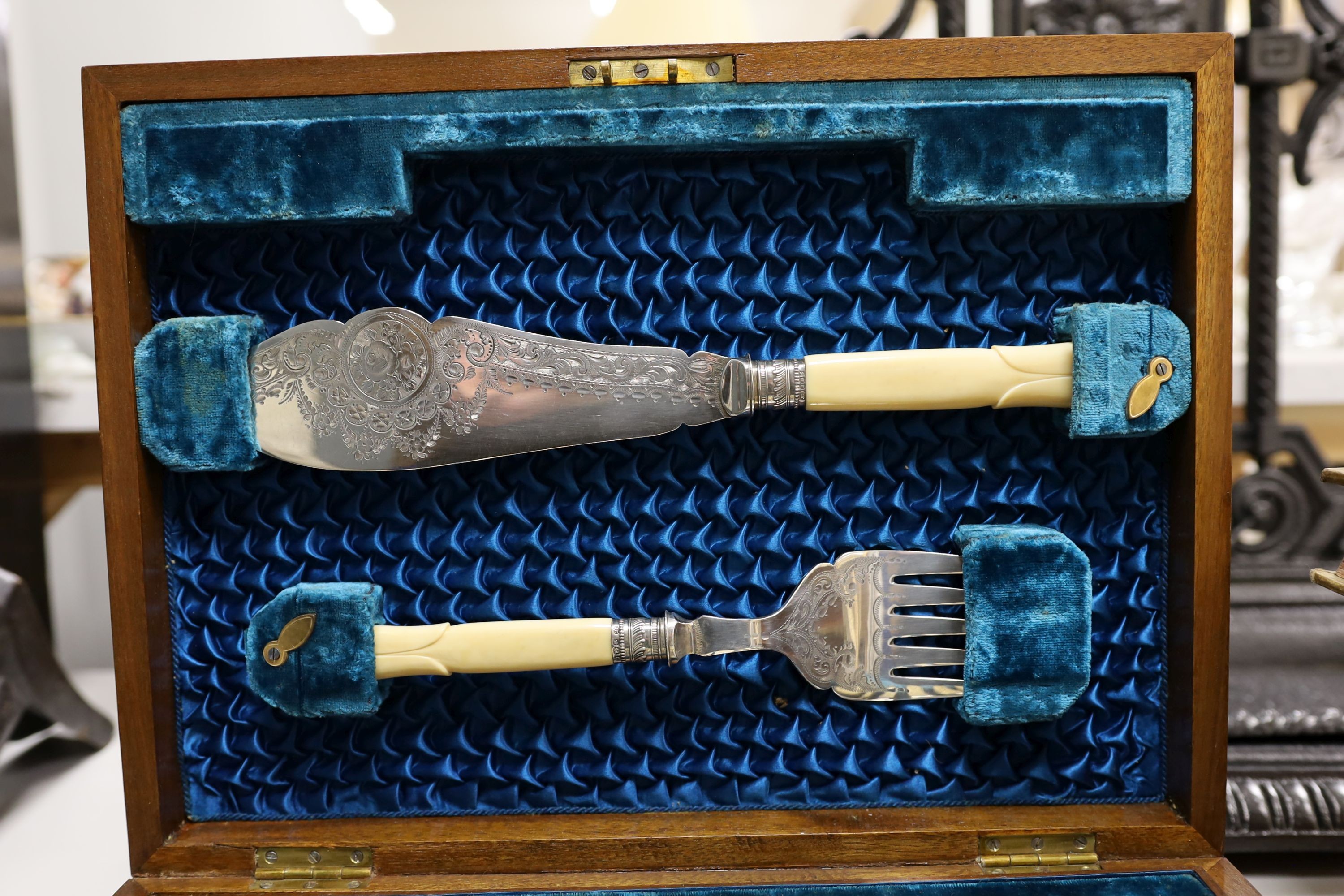 A canteen of plated cutlery